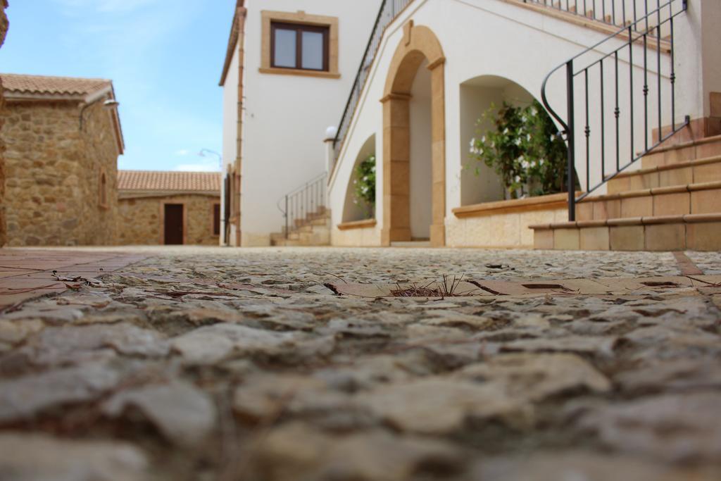 Agriturismo Feudo Muxarello Aragona Eksteriør billede