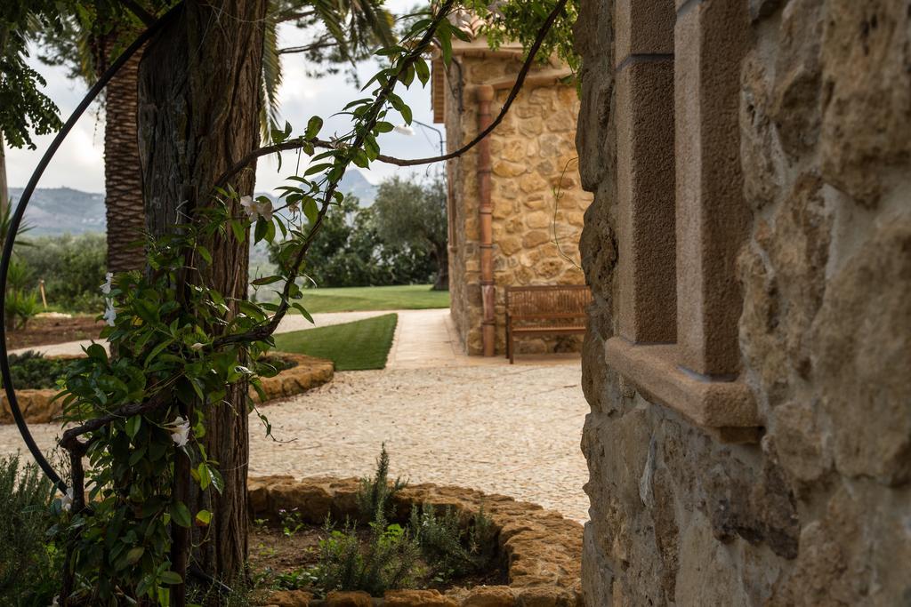 Agriturismo Feudo Muxarello Aragona Eksteriør billede