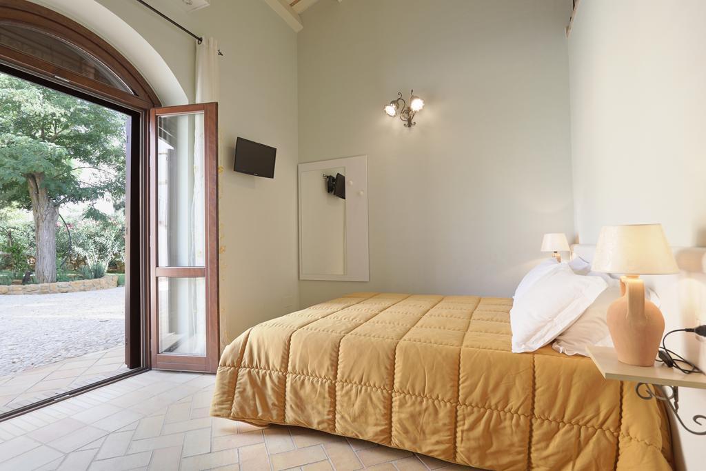 Agriturismo Feudo Muxarello Aragona Værelse billede