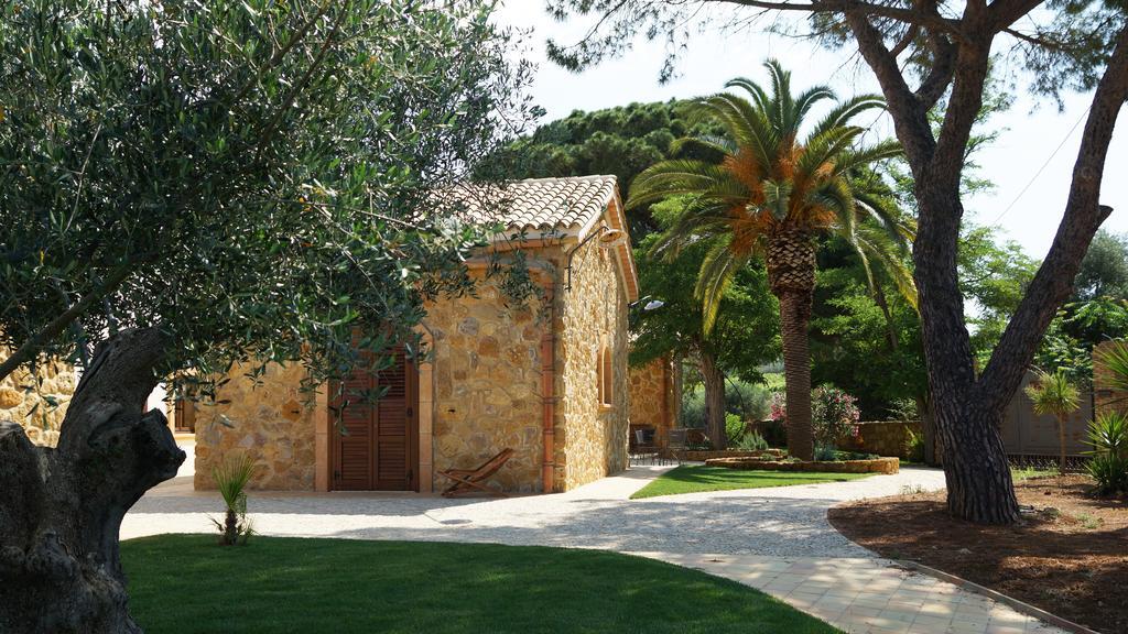 Agriturismo Feudo Muxarello Aragona Eksteriør billede