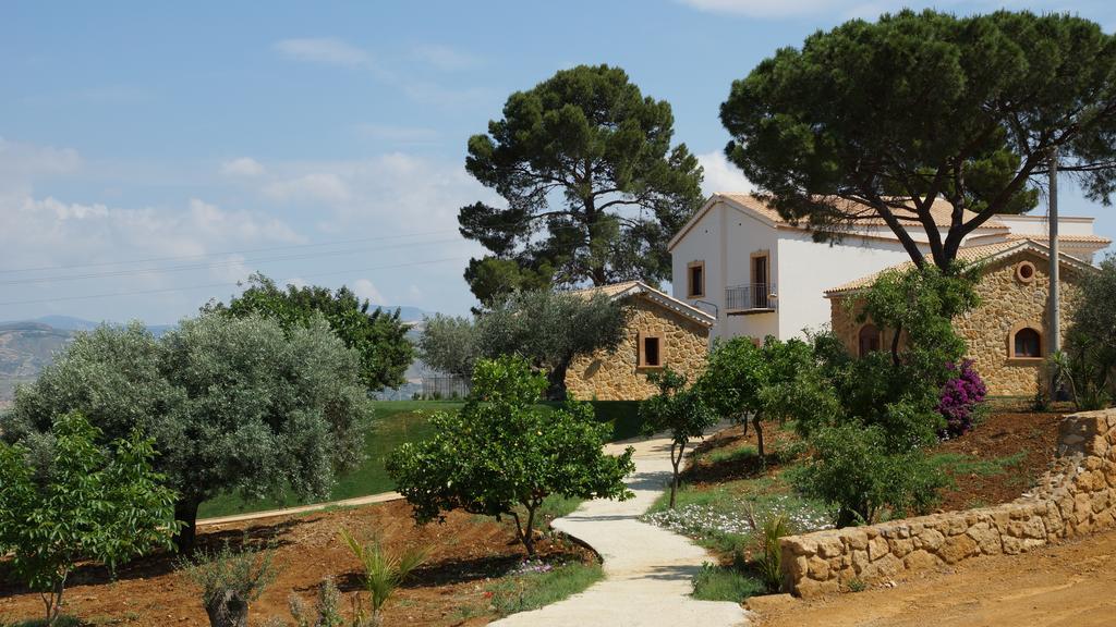 Agriturismo Feudo Muxarello Aragona Eksteriør billede
