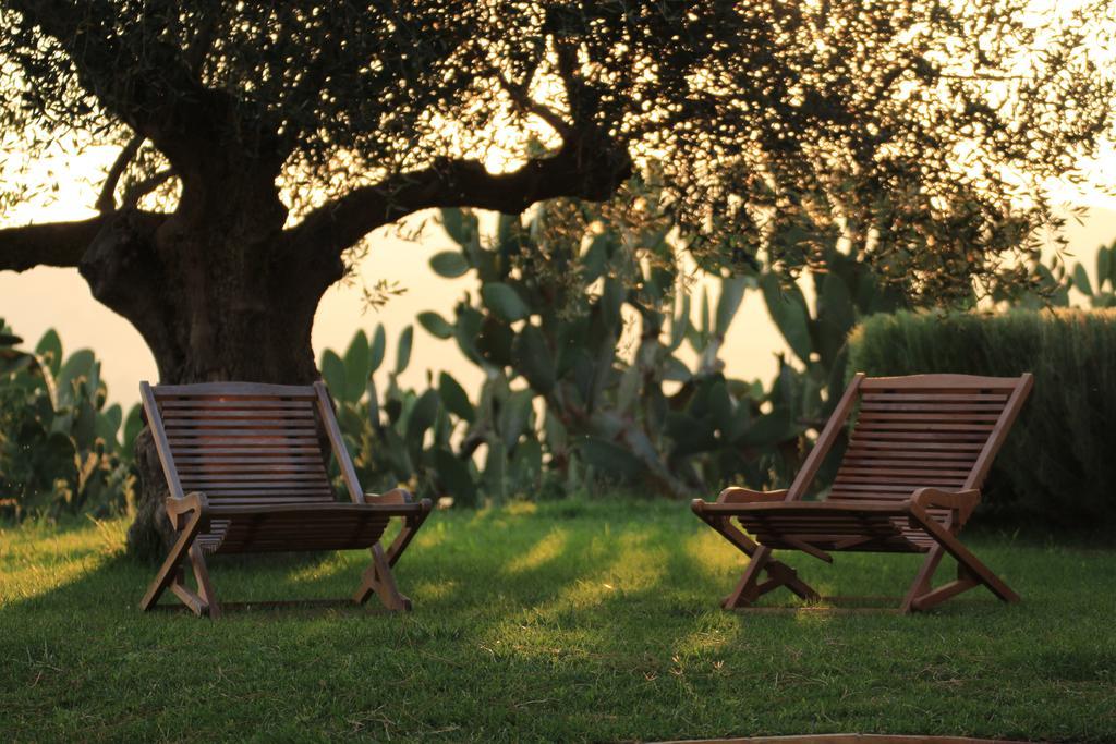 Agriturismo Feudo Muxarello Aragona Eksteriør billede