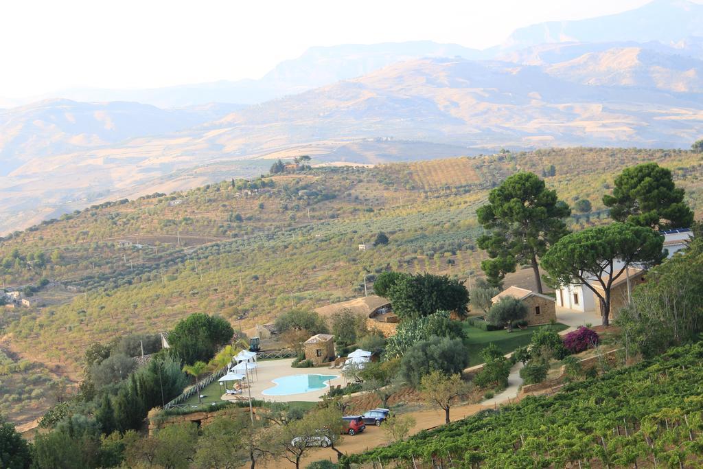 Agriturismo Feudo Muxarello Aragona Eksteriør billede