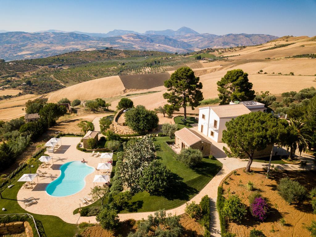 Agriturismo Feudo Muxarello Aragona Eksteriør billede